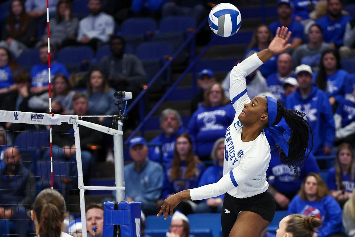 Kentucky fifth-year middle blocker Azhani Tealer (15) played in the final home match of her career Friday night against Baylor in the NCAA Tournament second round.