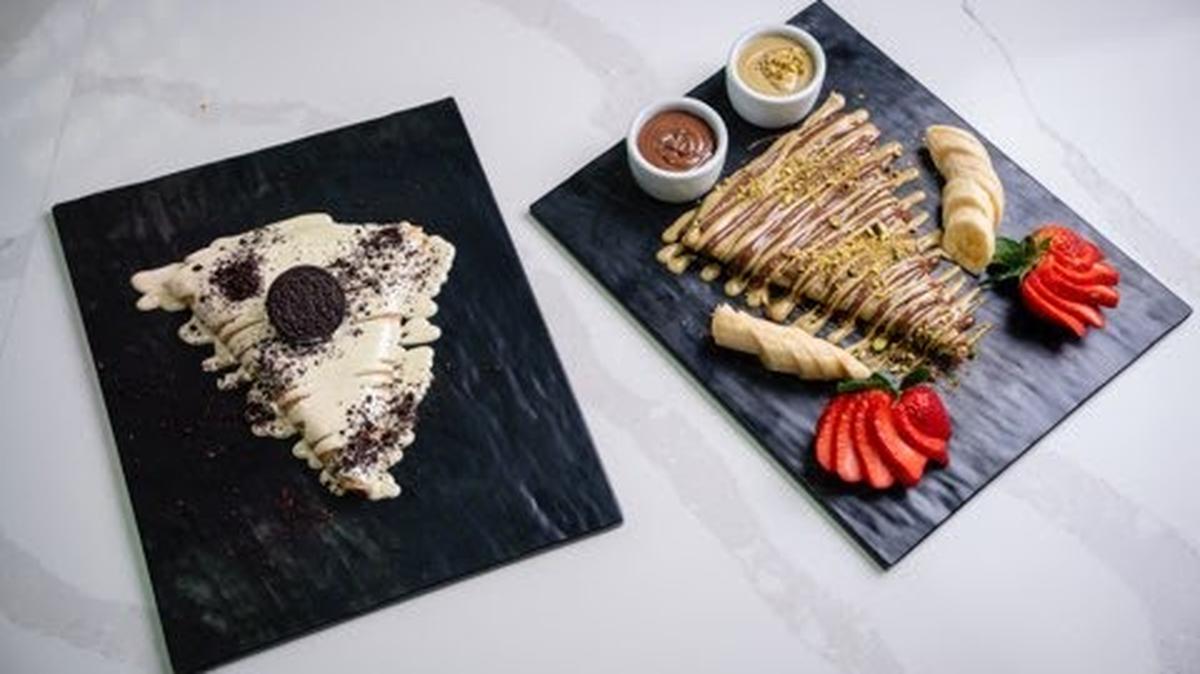 Shake N Crepe offers a menu of sweet crepes, shakes and more. The cafe has opened in CenterCourt on South Upper Street near the University of Kentucky campus.