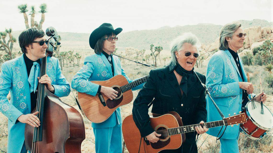 Marty Stuart (middle, right) and his Fabulous Superlatives: (L-R) Chris Scruggs, Kenny Vaughan, and Harry Stinson.