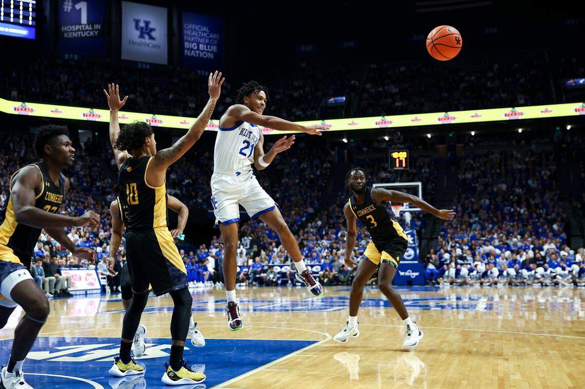 Kentucky freshman D.J. Wagner (21) finished UK’s win with 11 points and three assists.