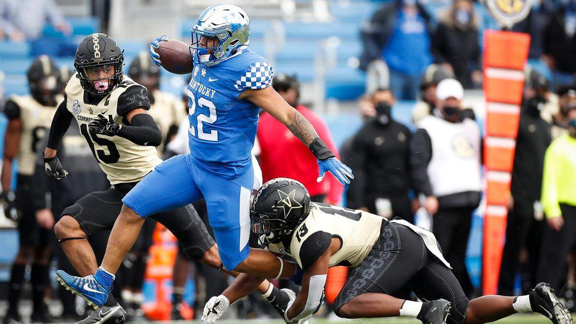 Chris Rodriguez, Jamin Davis among 10 players who won’t play for UK at Alabama