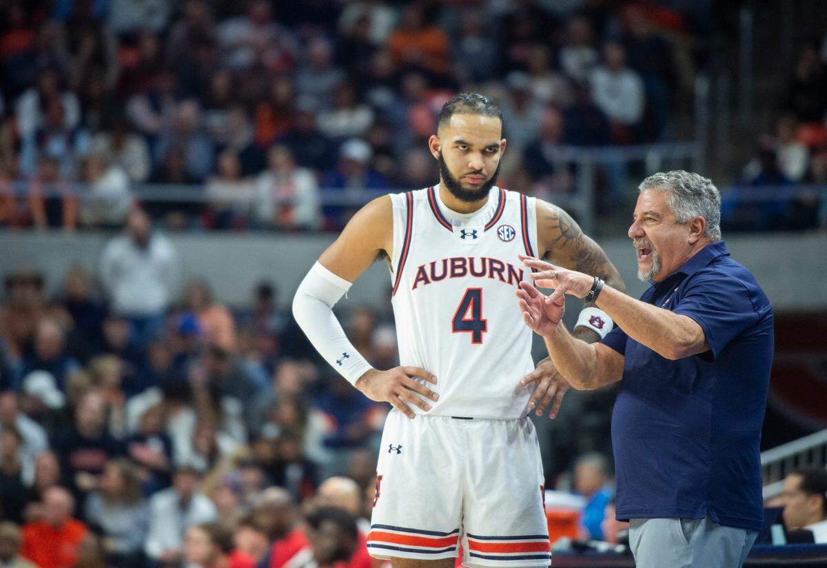 Former Morehead State star Johni Broome (4) leads Auburn in scoring (16 ppg), rebounding (8.6 rpg) and blocked shots (2.4 a game).