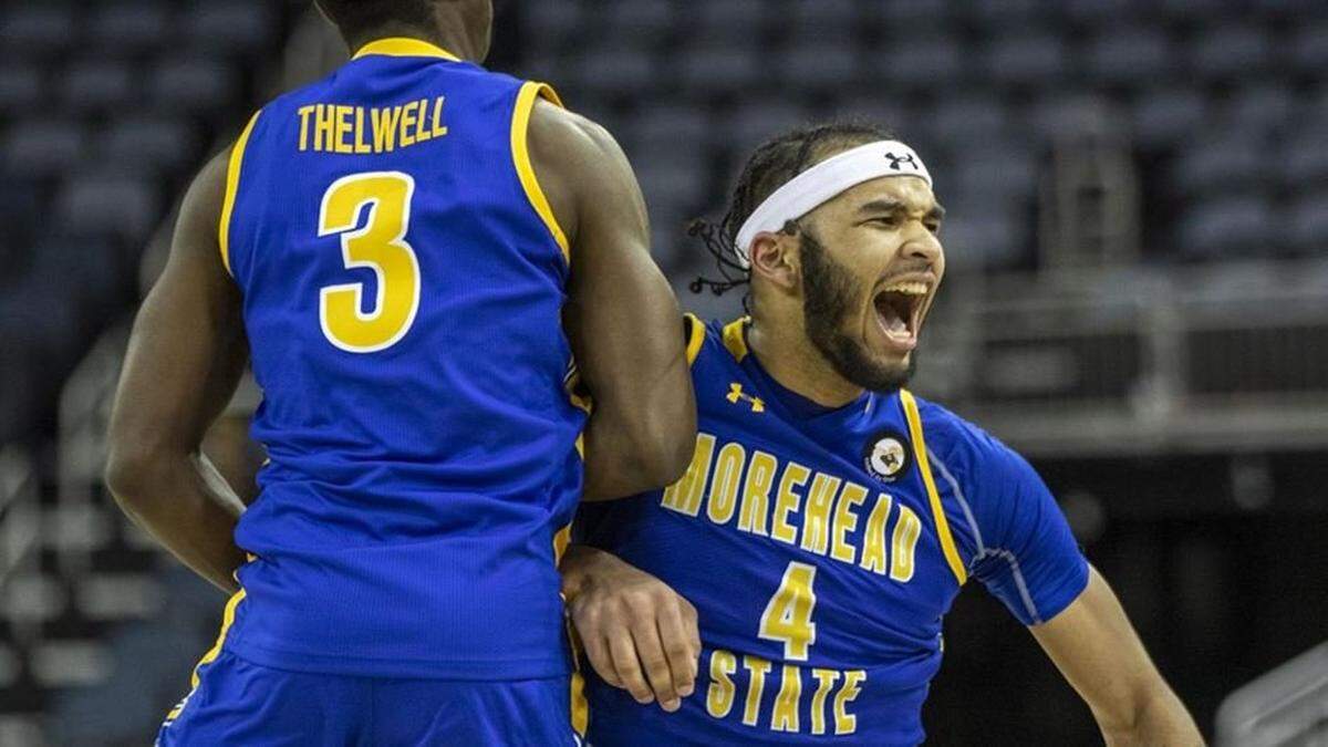 Johni Broome (4) starred at Morehead State before transferring to play the last three seasons for Auburn.