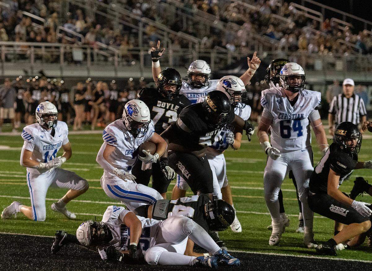 Lexington Christian’s Daven Hood (7) goes in for a fourth-quarter touchdown against Boyle County at the Rebel Bowl at Boyle County High School in Danville on Saturday.