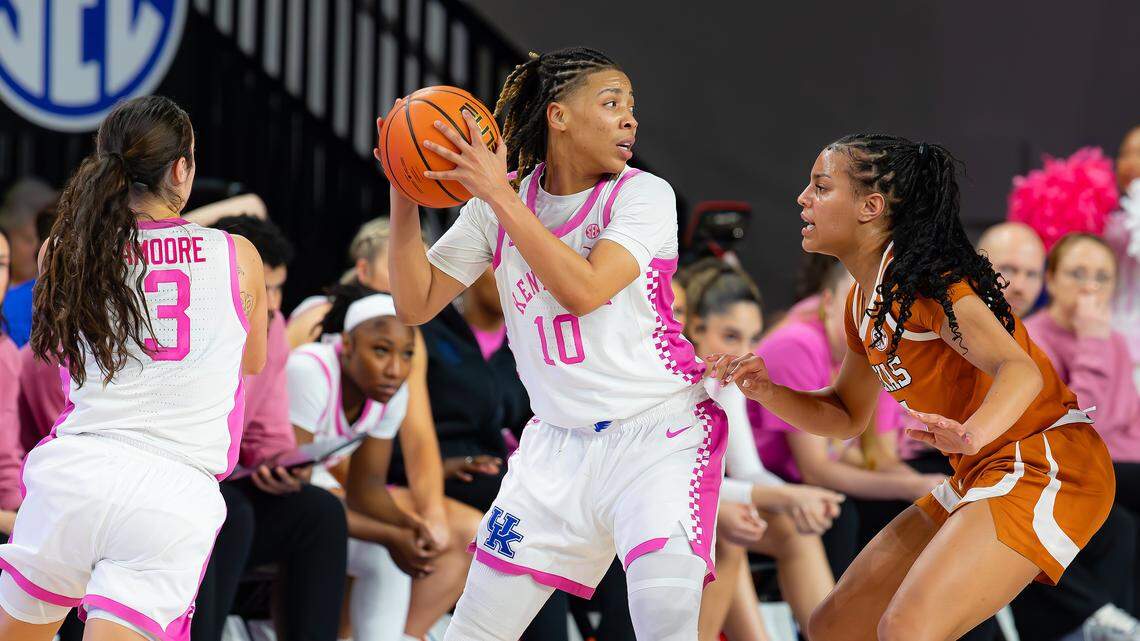 Former Kentucky guard Dazia Lawrence (10) will head to Southeastern Europe next month to play for a professional basketball team in Kosovo. She’s hoping the exposure will lead to “huge gains in the long run” for her career.