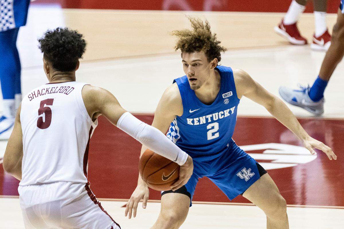 Alabama guard Jaden Shackelford (5) had 21 points and five rebounds in the Crimson Tide’s 70-59 victory over Kentucky last season in Tuscaloosa. It was the second of two Bama wins over UK in 2020-21.