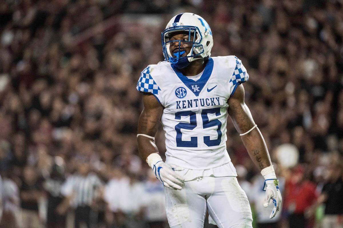 Kentucky senior safety Darius West (25) had eight tackles and a pass interception in last week’s 27-16 win over No. 25 Florida.