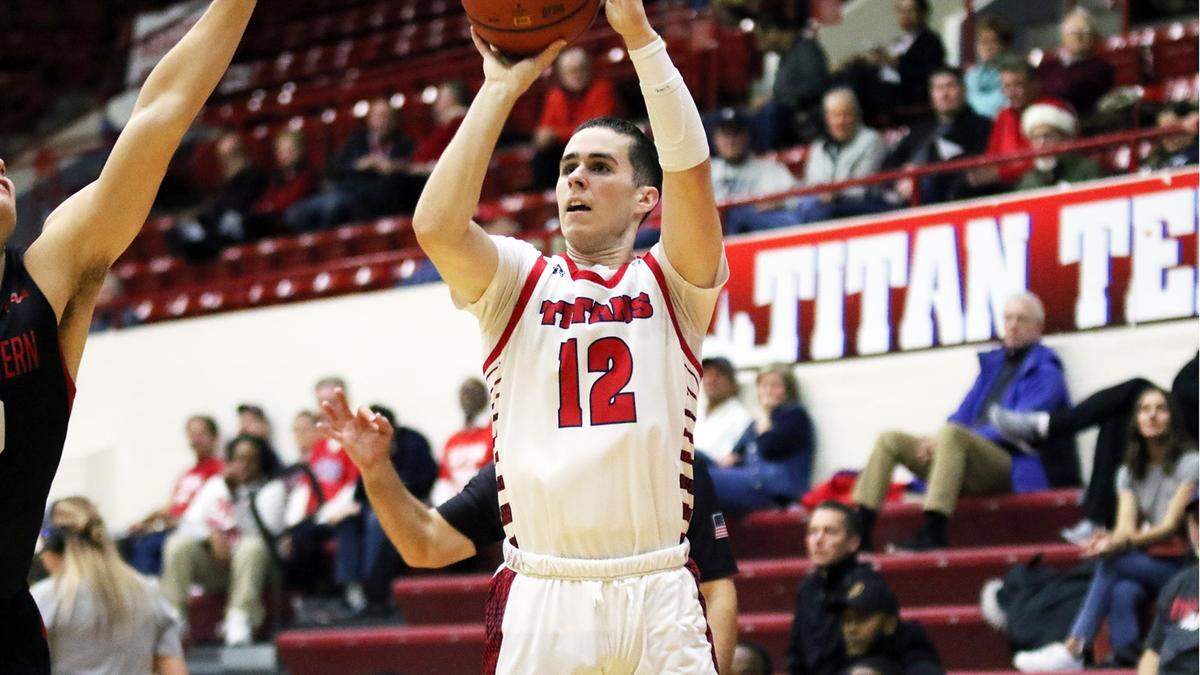Brad Calipari played in 27 of Detroit Mercy’s 31 games last season and started six. He averaged 6.1 points in 20.2 minutes per game, shooting 38.1 percent from three-point range (46-of-121).