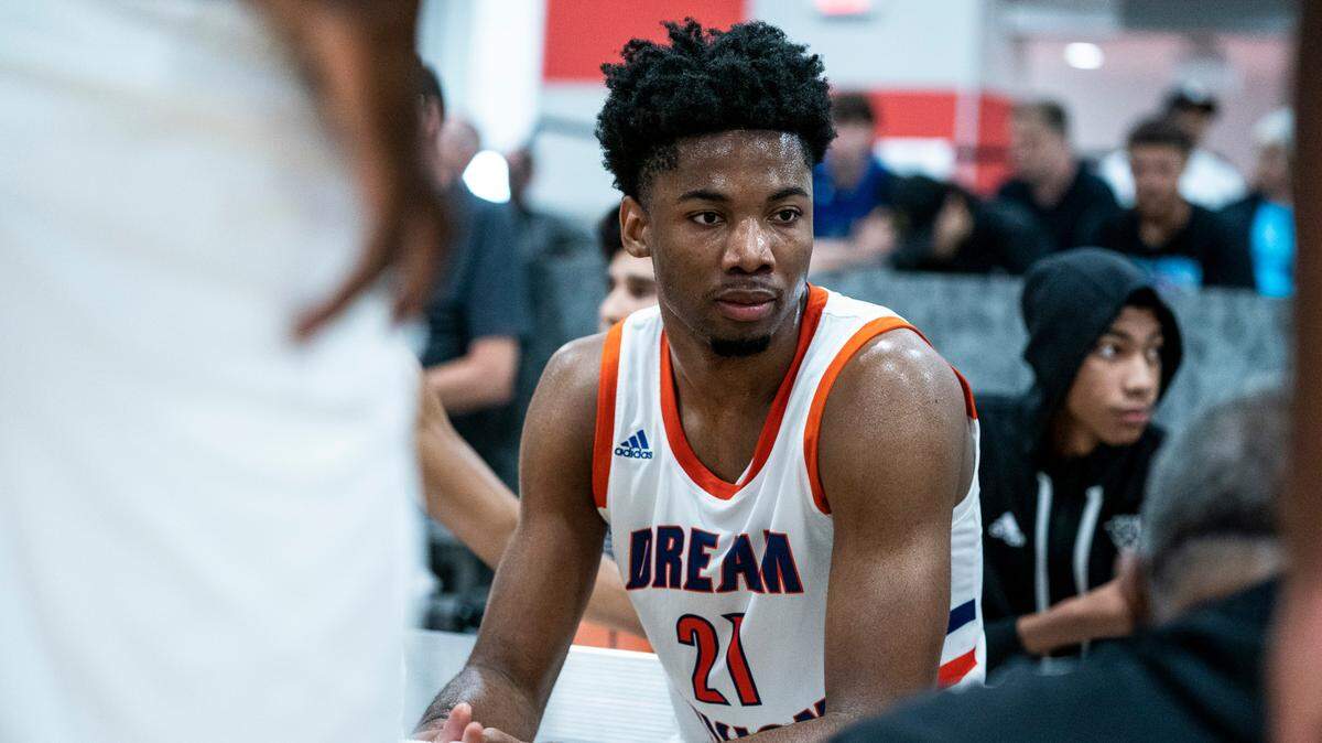 Yohan Traore has emerged as one of the best post players in the 2022 recruiting class.