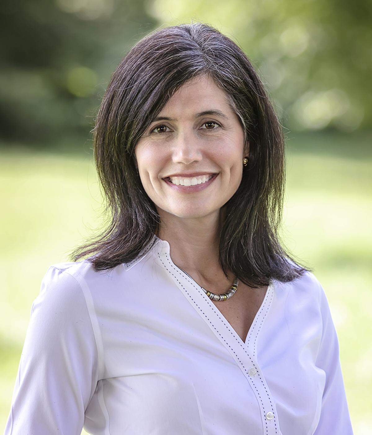 Stephanie Horne, Democratic candidate for lieutenant governor in 2019 with gubernatorial candidate Rocky Adkins.