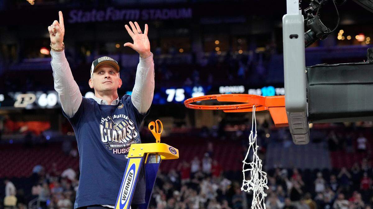 Looking for an edge in an NCAA tourney bracket pool? These 10 tips could help you win