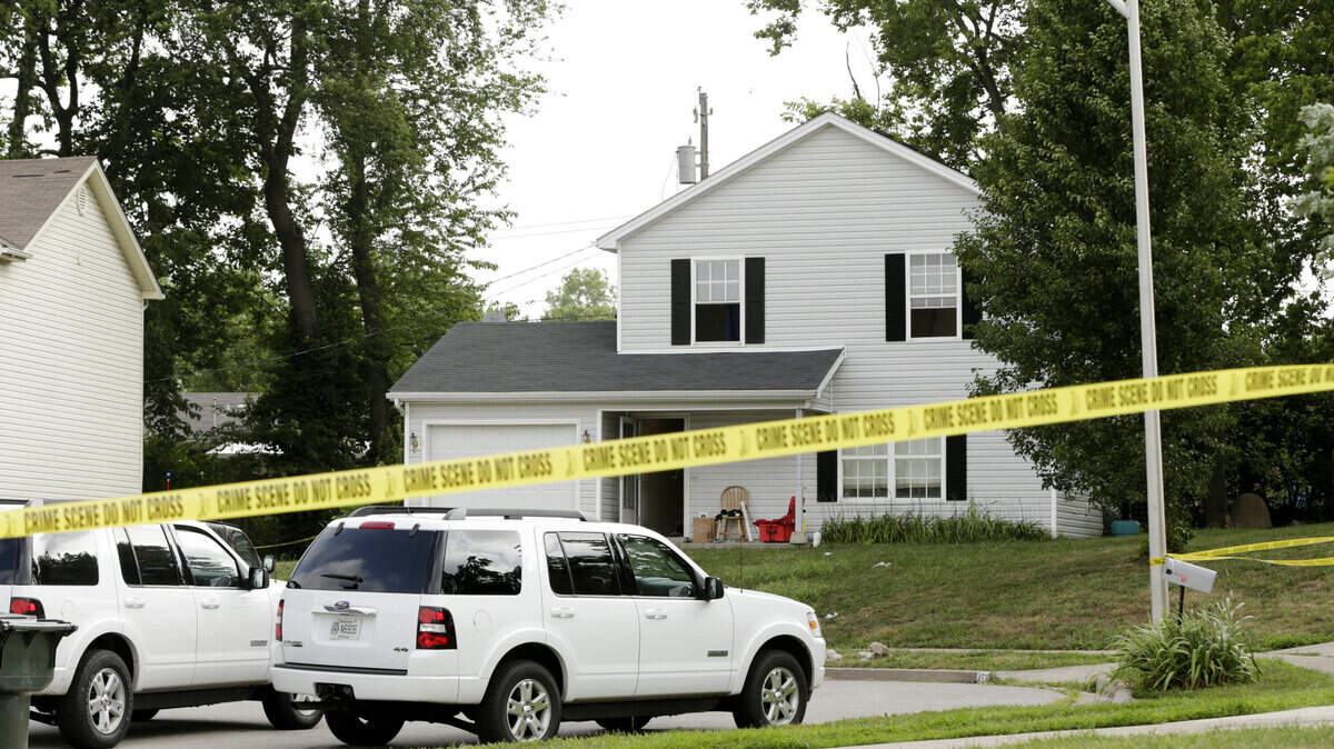 A crime scene at 457 Scottsdale Circle, off Russell Cave Road where a shooting the previous evening left four women injured in Lexington, Ky., on July 1, 2014. Photo by Pablo Alcala | Staff