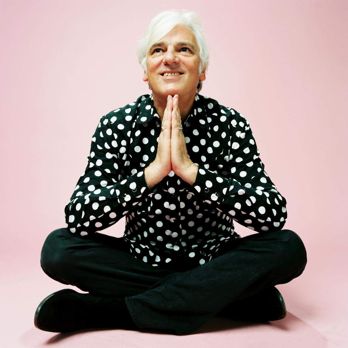 Robyn Hitchcock will be at The Burl on April 23.
