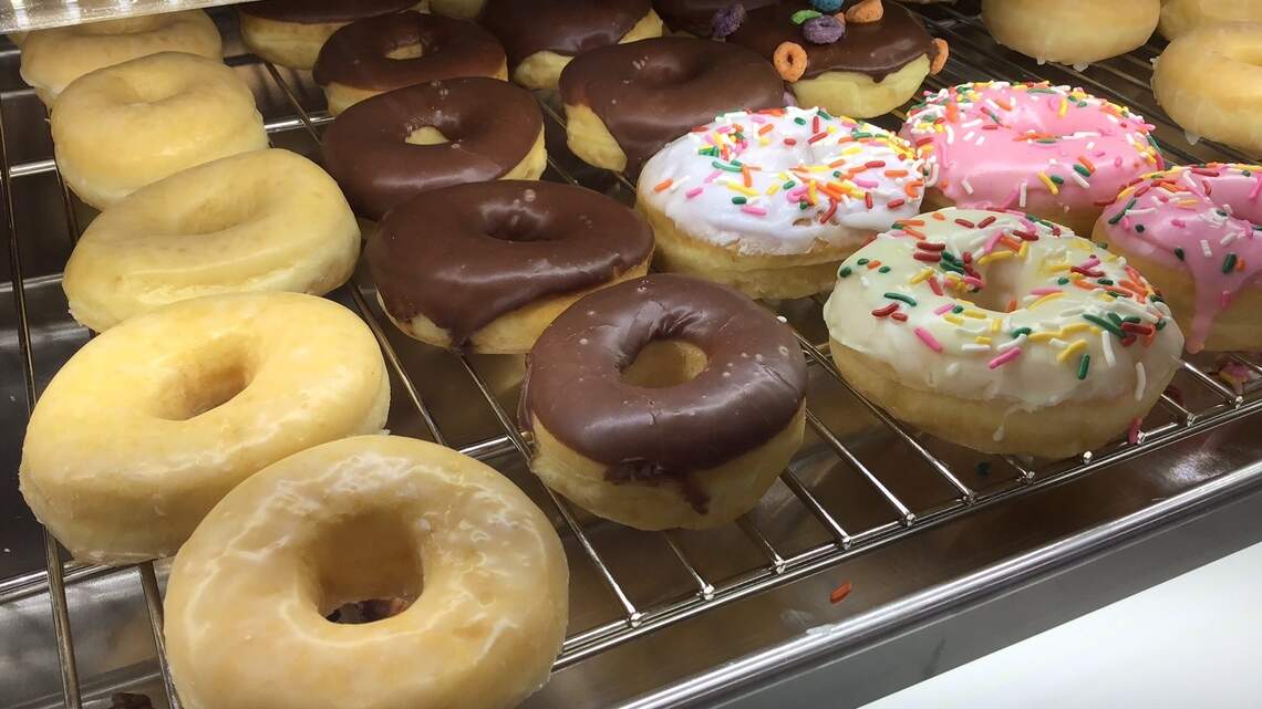 New Lexington doughnut shop opens with a baker’s dozen of sweet options