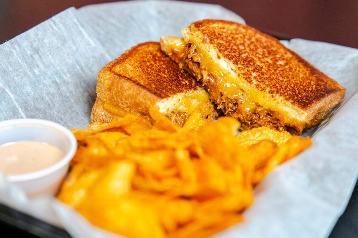 Bert’s SpeakCheezy has a menu of cheesy favorites such as the Blind Pig, with pork barbecue served between layers of melted Monterey Jack cheese on Texas toast, served with a barbecue Ranch dipping sauce.