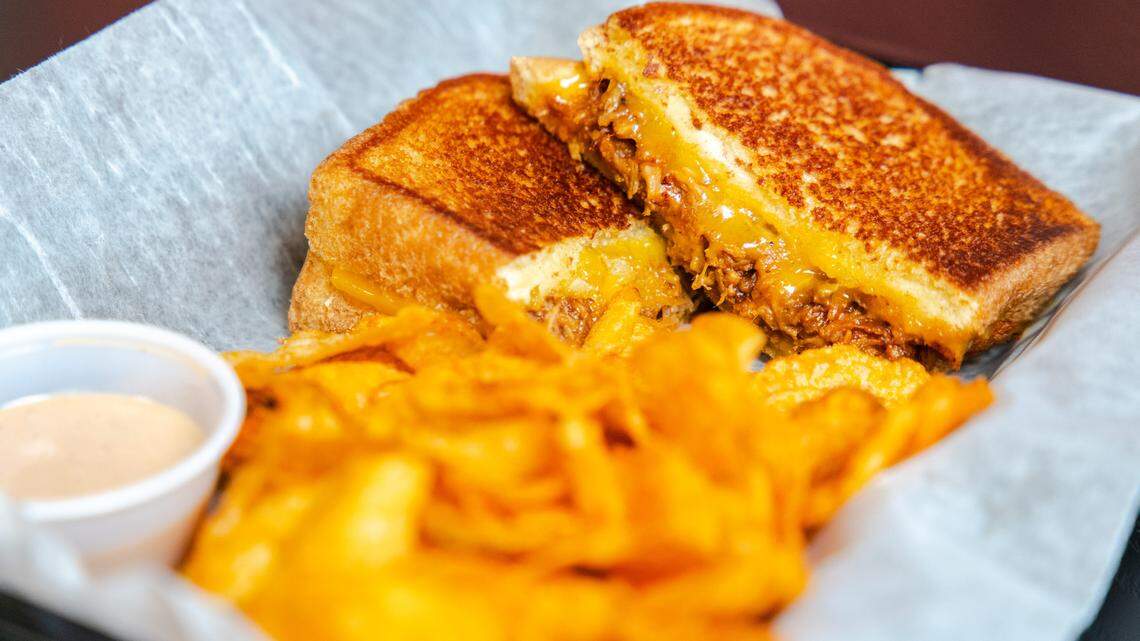 Bert’s SpeakCheezy is bringing its menu of cheesy favorites such as the Blind Pig, with pork barbecue served between layers of melted Monterey Jack cheese on Texas toast, served with a barbecue Ranch dipping sauce.