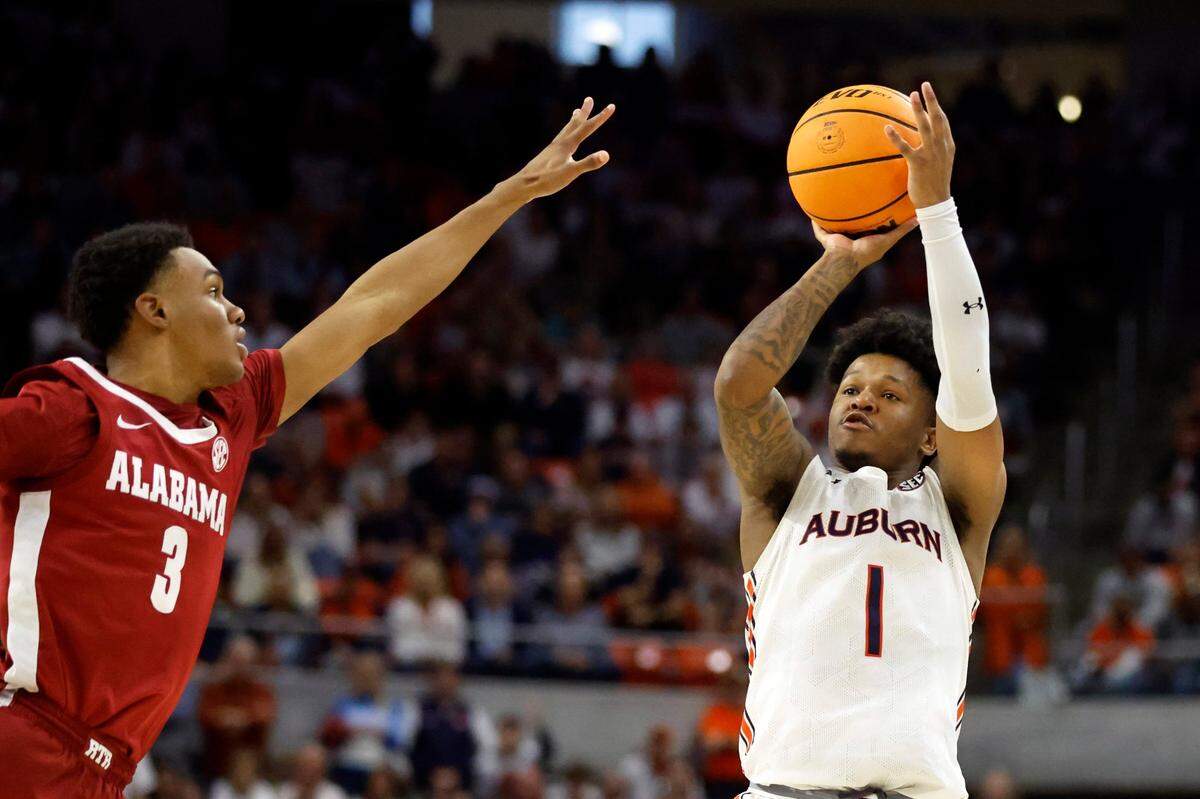 Former Eastern Kentucky University guard Wendell Green (1) leads Auburn in assists (4.3 apg) and is the Tigers’ second-leading scorer (13.6 ppg).