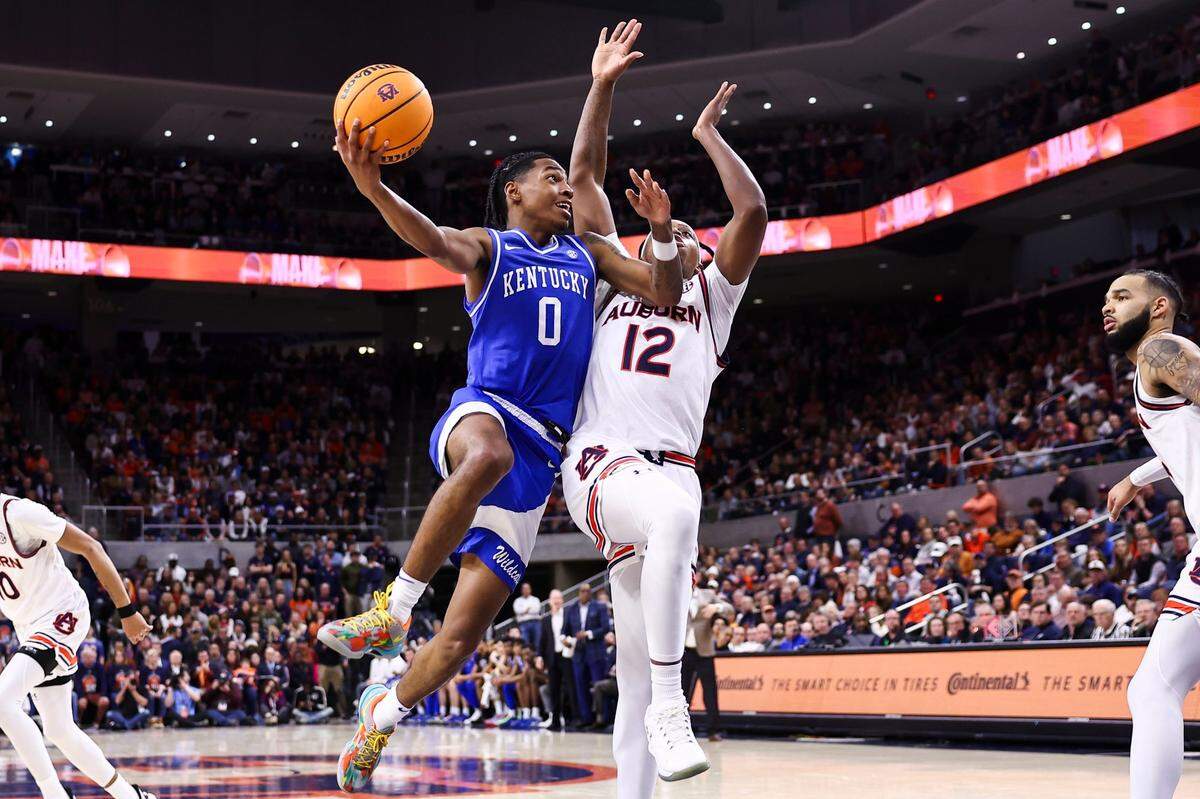Kentucky freshman guard Rob Dillingham (0) has averaged 17.75 points a game over UK’s last 4 contests at Rupp Arena. The No. 17 Wildcats will face No. 13 Alabama at Rupp on Saturday afternoon.