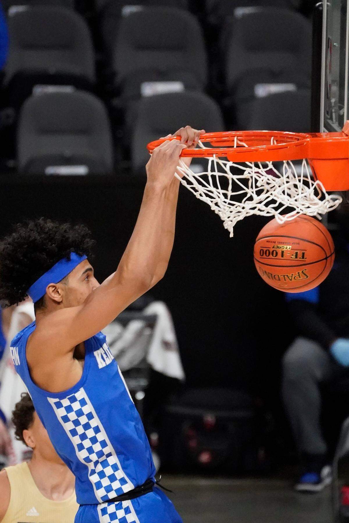 Freshman Brandon Boston leads Kentucky in scoring at 14.5 points per game.