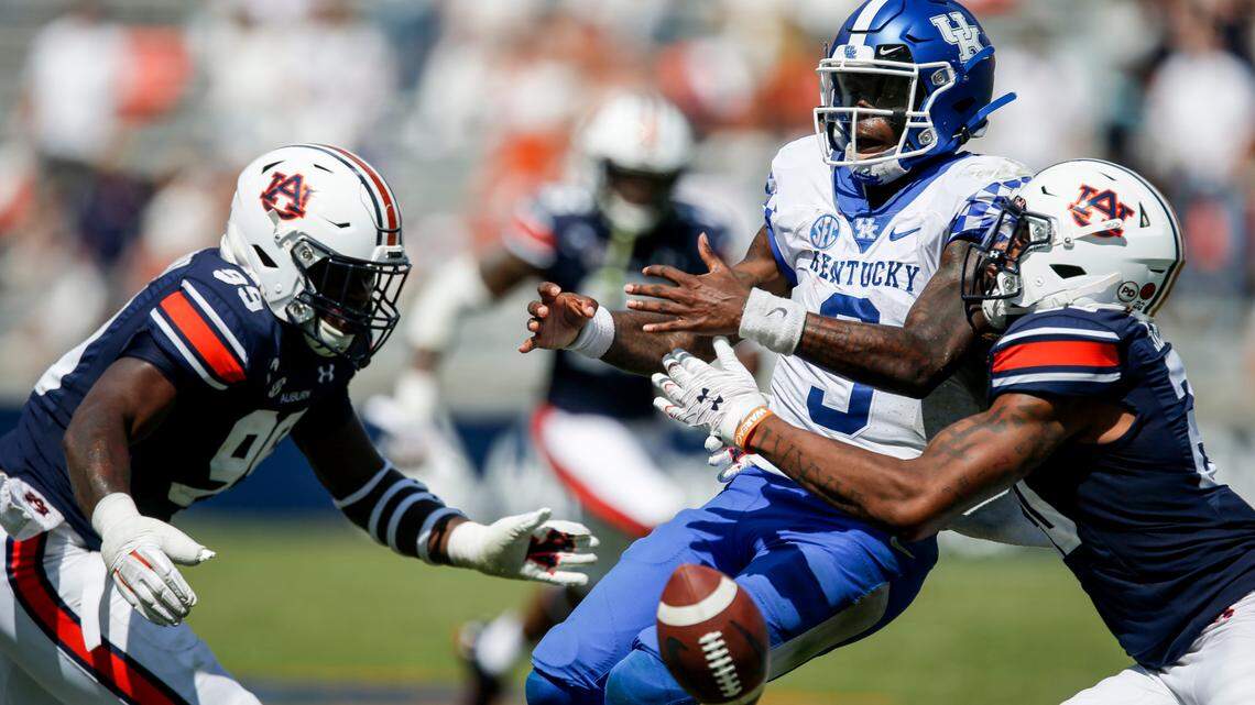 Kentucky football makes it to opener, but that might have been the easy part