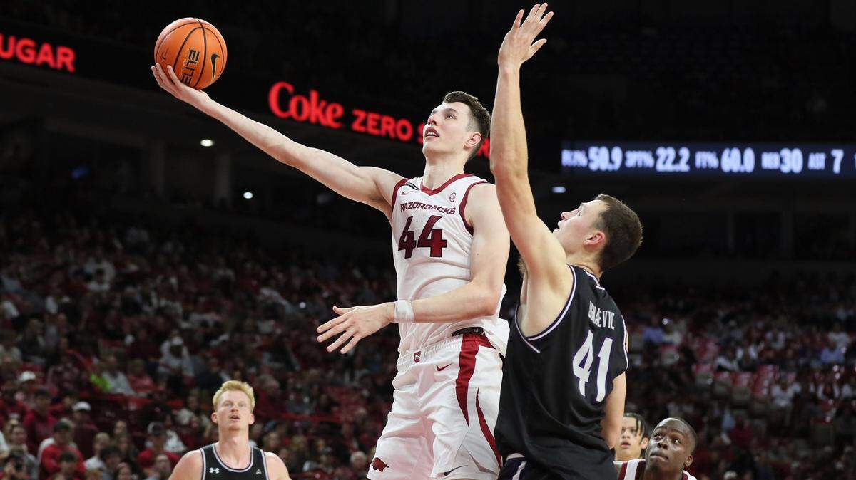 How has Zvonimir Ivisic been at Arkansas? Checking in with Big Z before Rupp Arena return.