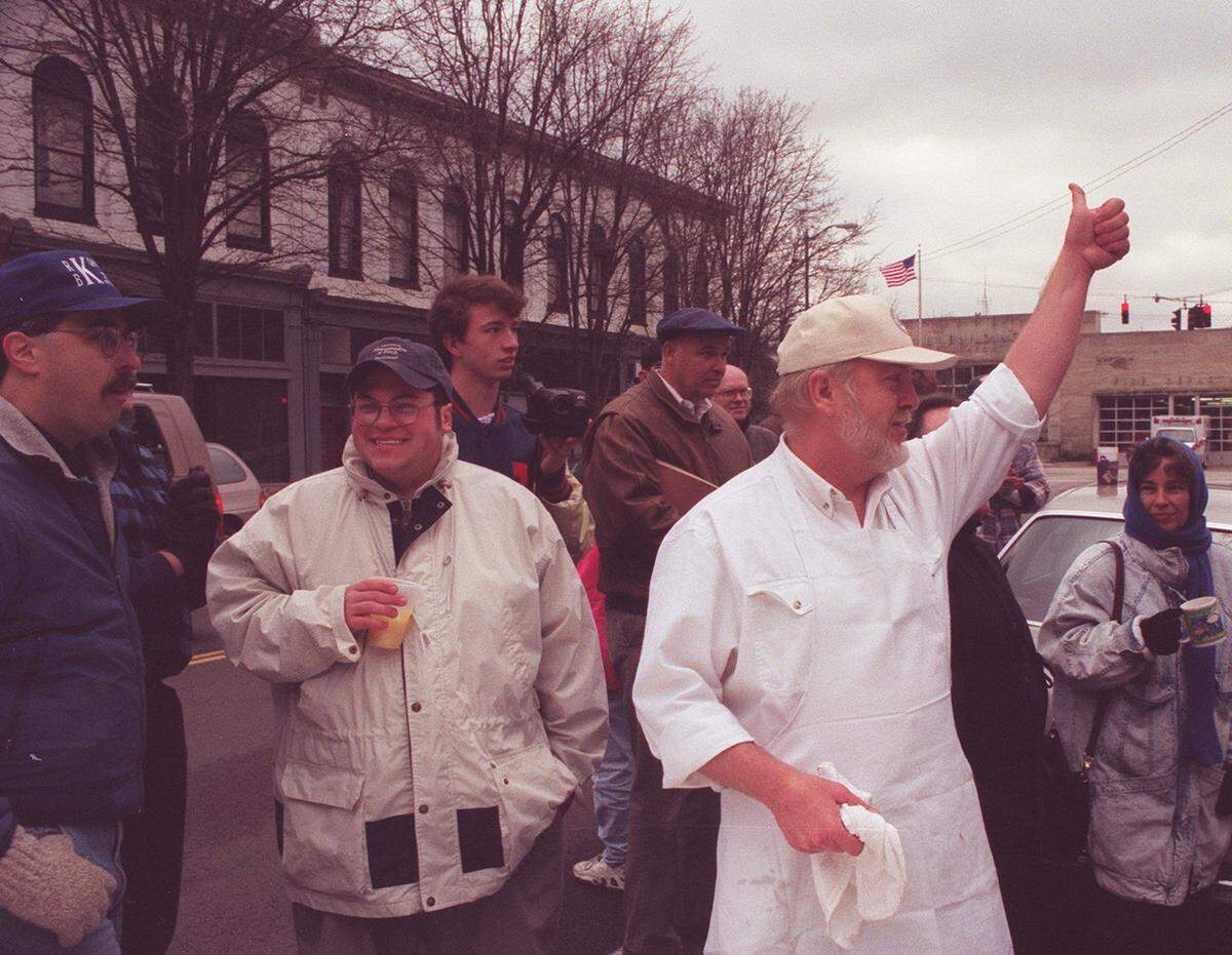 Rick Paul operator of the White Light Diner in Frankfort, gives a thumbs up after he was successful in buying the building and land that it sits on from the Frankfort Independent School Board for $23,000 during an auction in 1997.