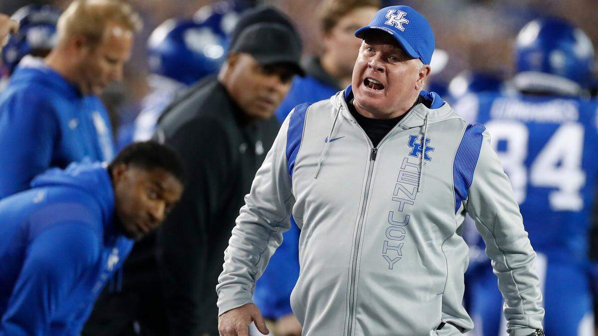 After receiving a third commitment in a week’s time, Coach Mark Stoops’ 2023 UK football recruiting class now stands at 11 players.