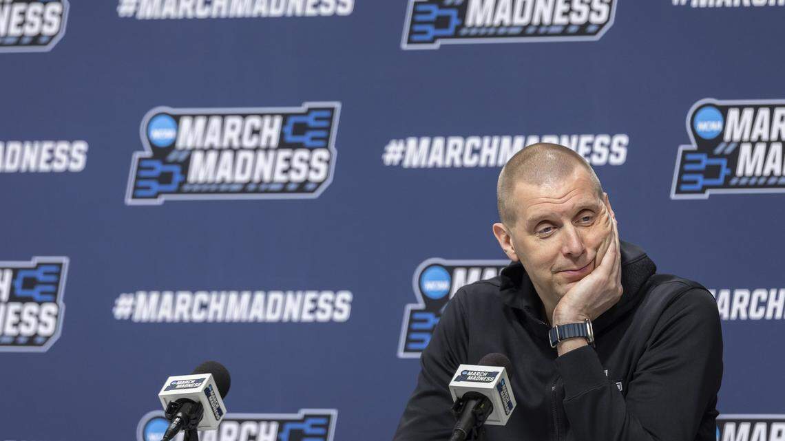 If Kentucky basketball fails to make it out of Milwaukee, is this season a failure?