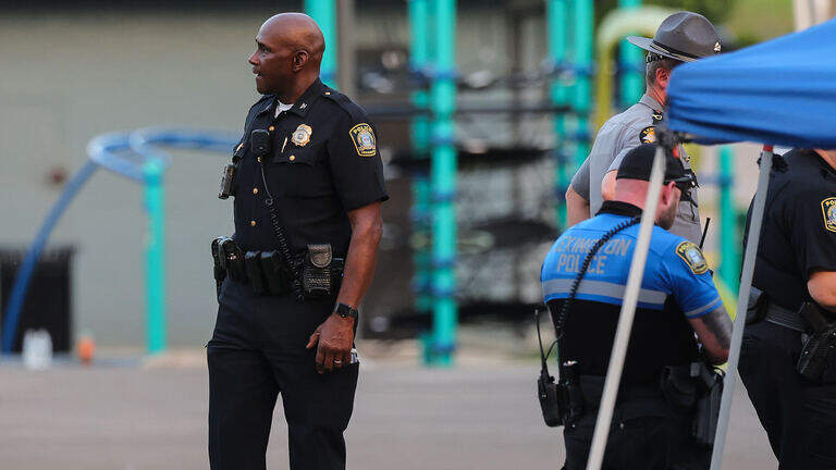 Lexington police say they have ‘no updates’ on suspect after shooting left 1 dead, 4 hurt
