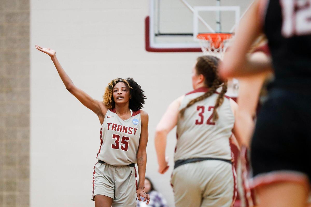 Dasia Thornton (35) produced 11 points and 16 rebounds for the Pioneers in Friday night’s win.