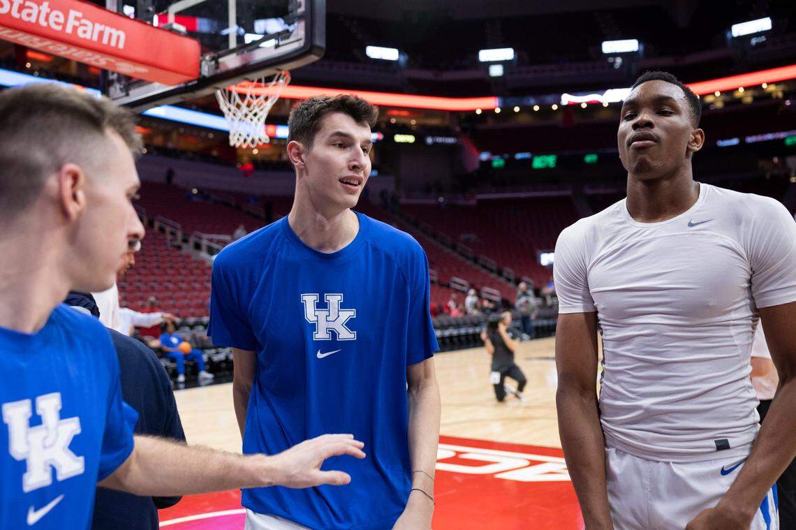 Croatian recruit Zvonimir Ivisic, center, shown during warmups before Thursday’s UK-Louisville game, arrived in Kentucky on Oct. 12 but has still not been cleared to play by the NCAA.