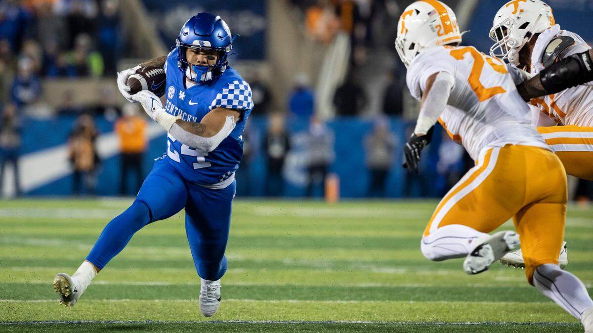 Where to watch, how to follow Saturday’s Kentucky football game at Tennessee