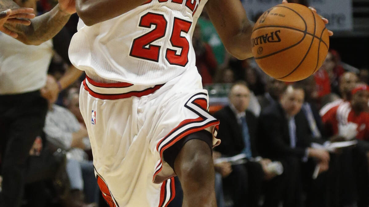 Hawks Bulls Basketball