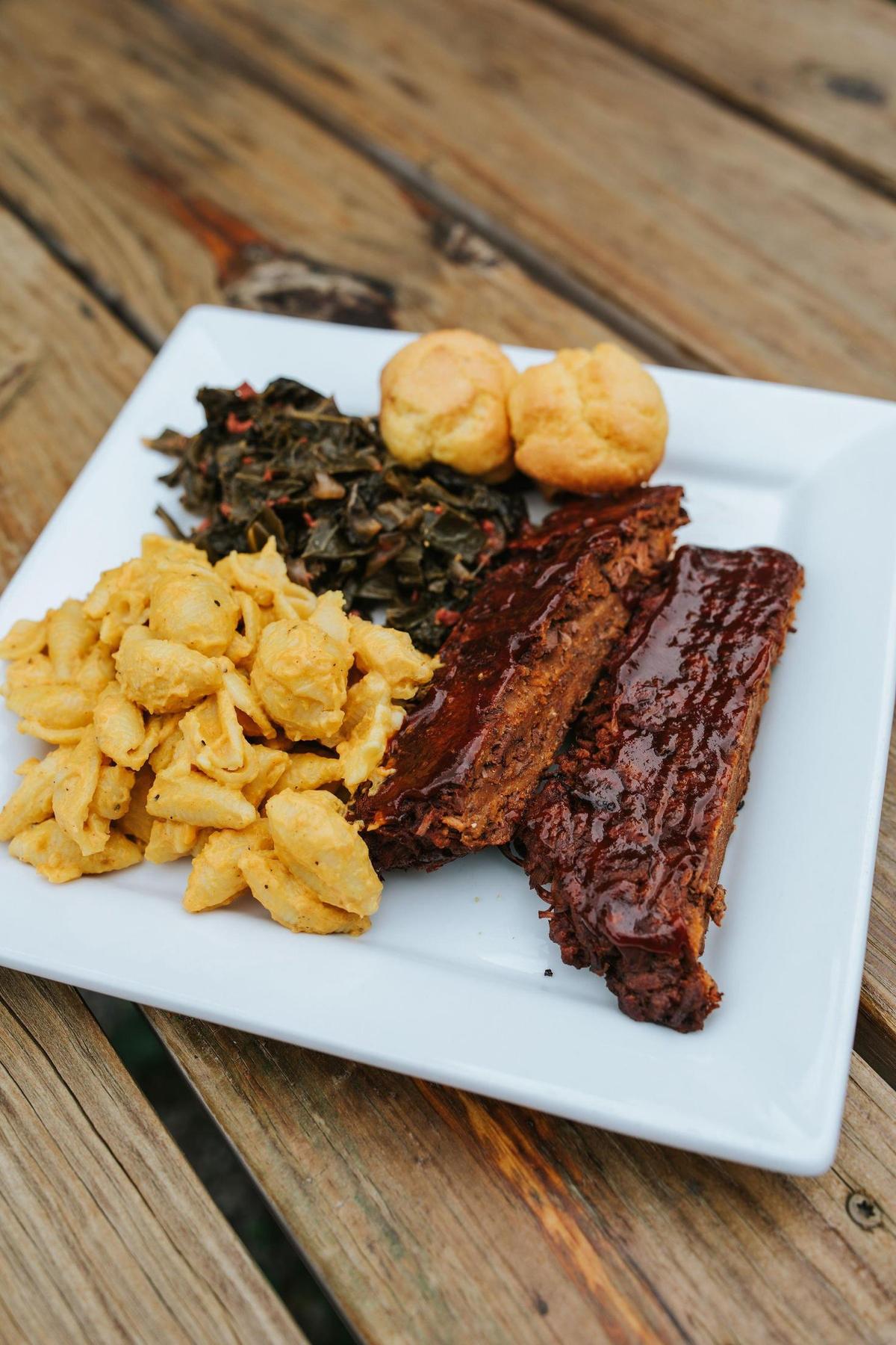 Moody Mike’s is serving vegan jackfruit ribs for Black Restaurant Week.