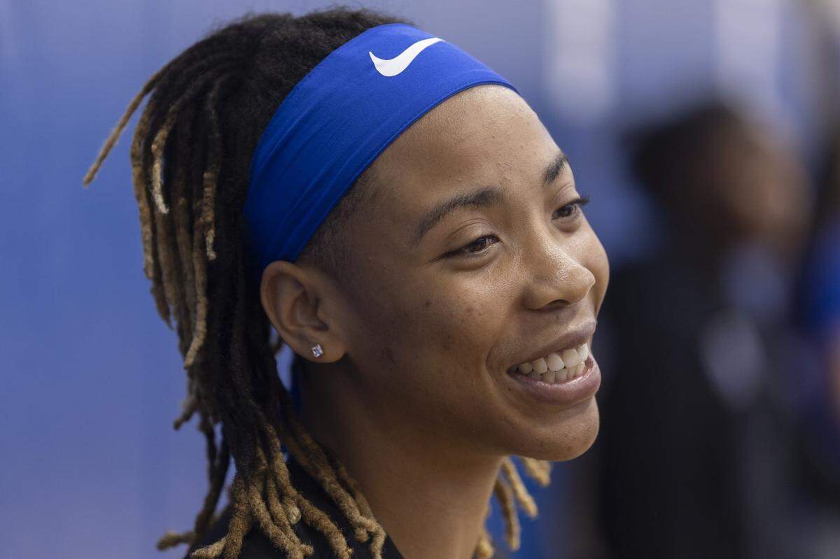 Kentucky super-senior guard Dazia Lawrence had a team-high 17 points in UK’s 72-53 loss at then-No. 16 North Carolina on Thursday.