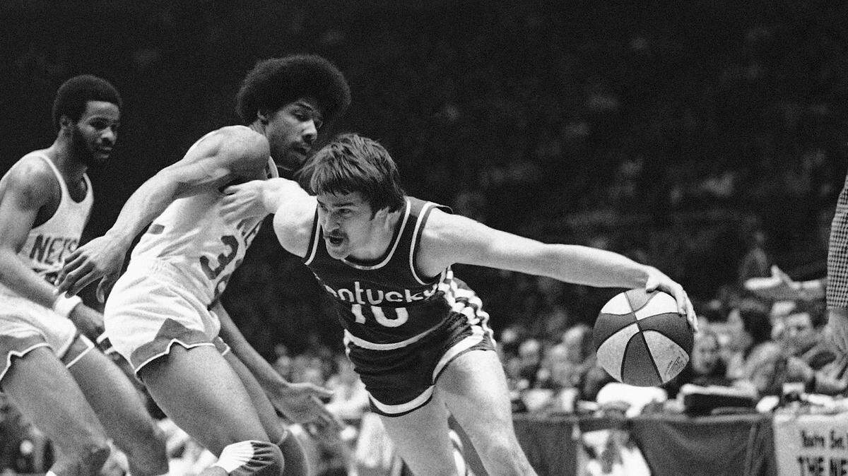 NBA Basketball   Colonels  vs  New York  Nets