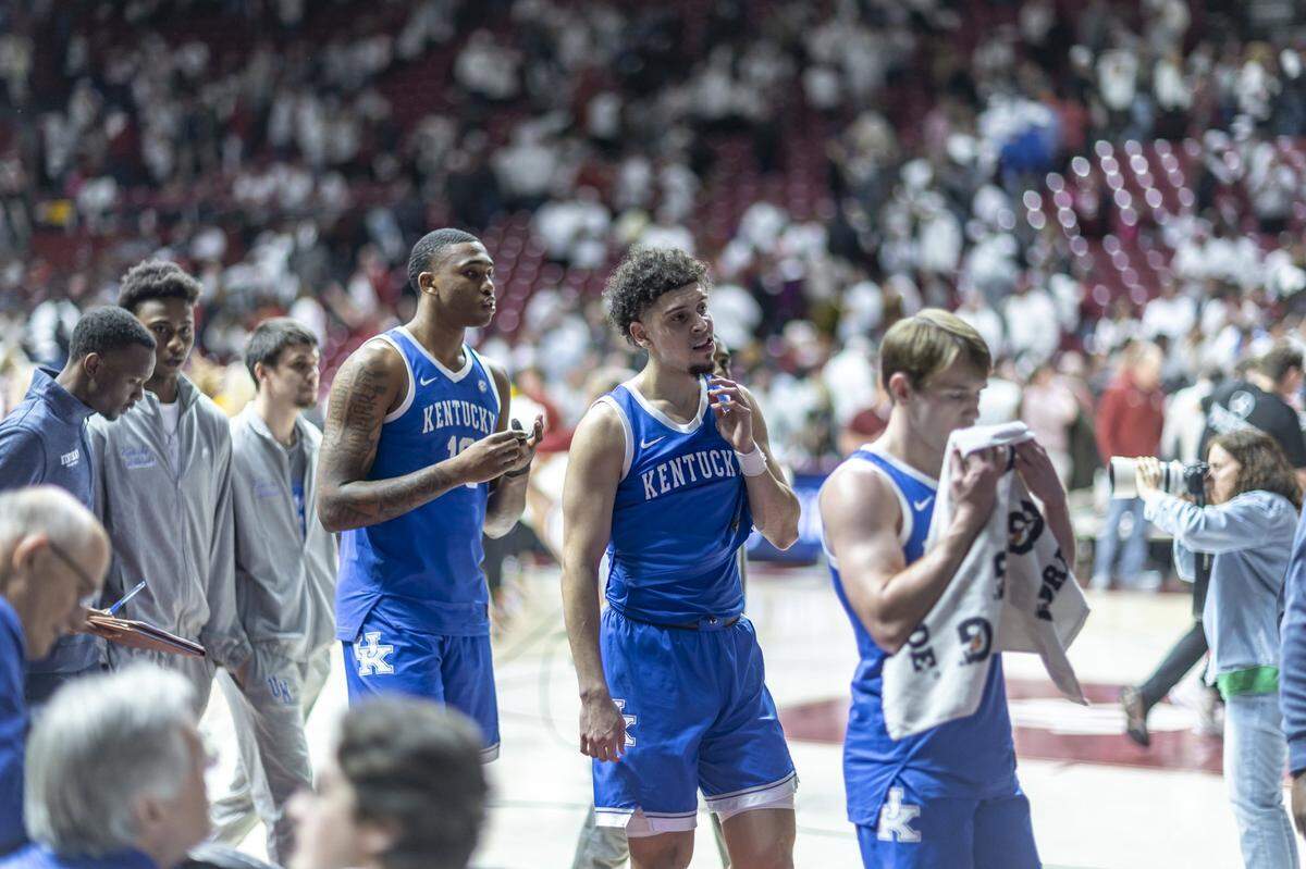 Kentucky’s players walk off the court at Coleman Coliseum in Tuscaloosa after a loss to the Alabama Crimson Tide on Saturday night.