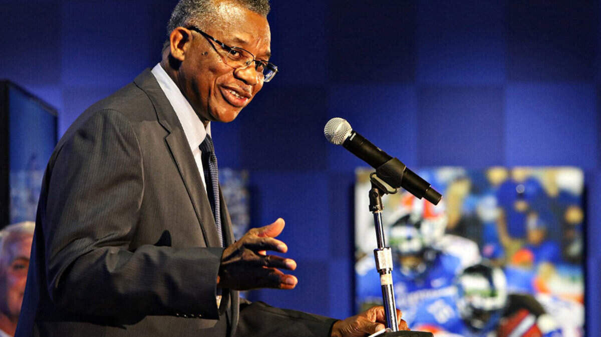 The first black football player in the SEC, former Wildcat Nate Northington spoke at his UK Hall of Fame induction.