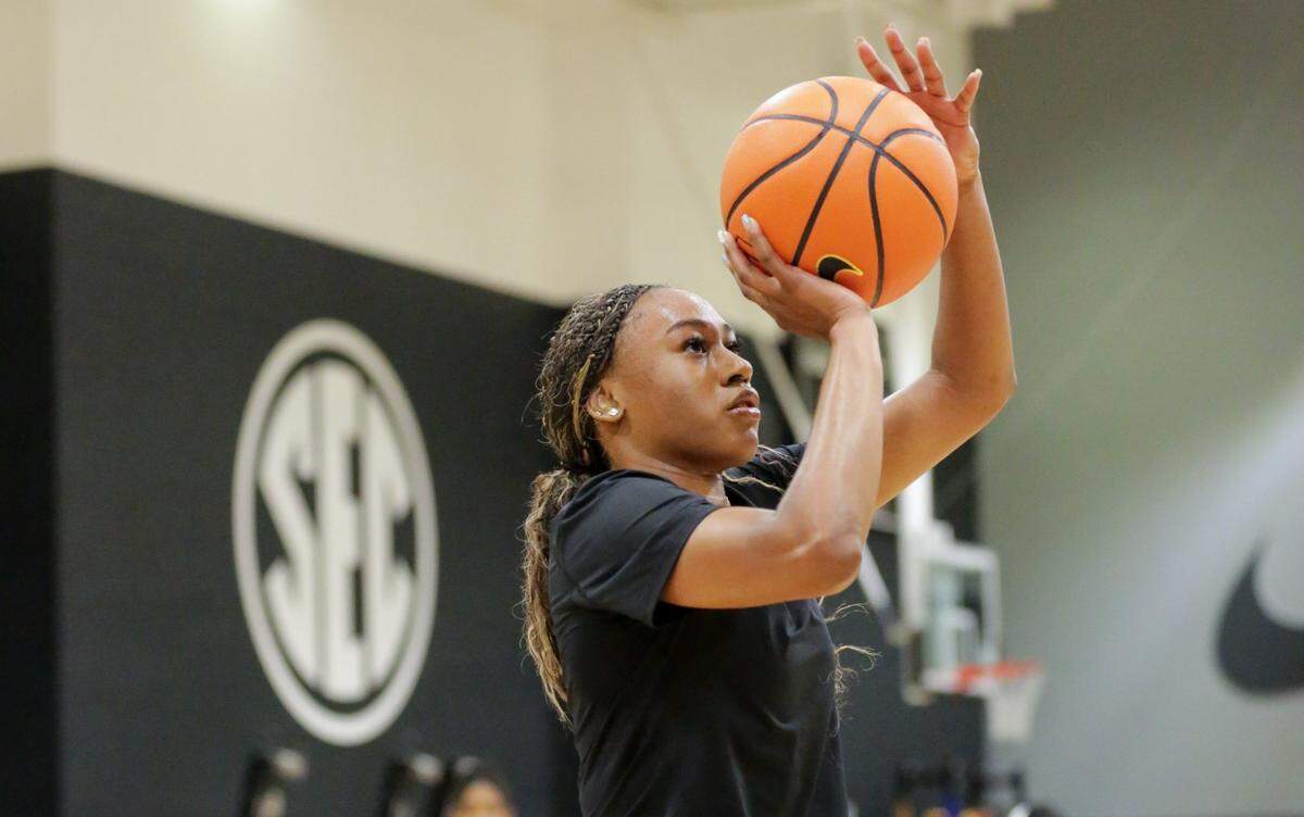 Mikayla Blakes, the No. 8 recruit in the class of 2024, is ready to contribute immediately at Vanderbilt.