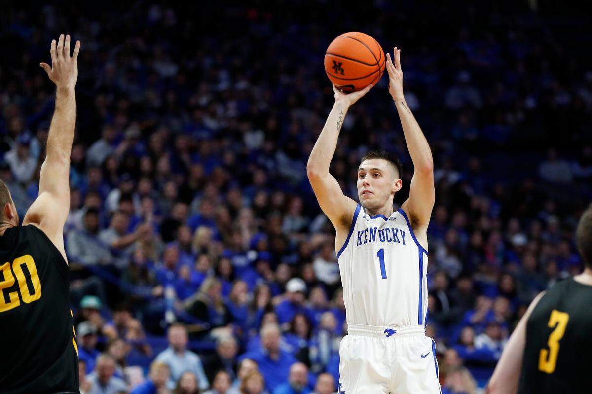 Kentucky guard CJ Fredrick (1) is averaging 8.3 points a game and making 40.7 percent of his field-goal attempts and 35.7 percent of his three-point tries.
