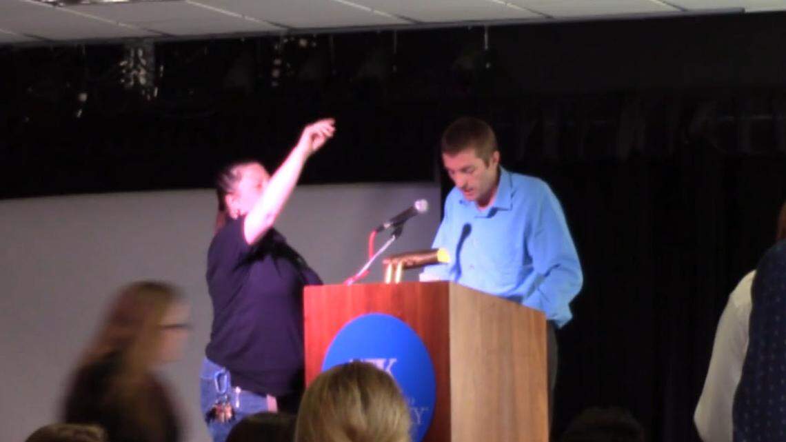 A University of Kentucky employee directed another employee to cut the power to a microphone used in September 2014 by U.S. Senate write-in candidate Robert Ransdell of Florence. Ransdell made racist remarks at a Constitution Day event Wednesday at UK.