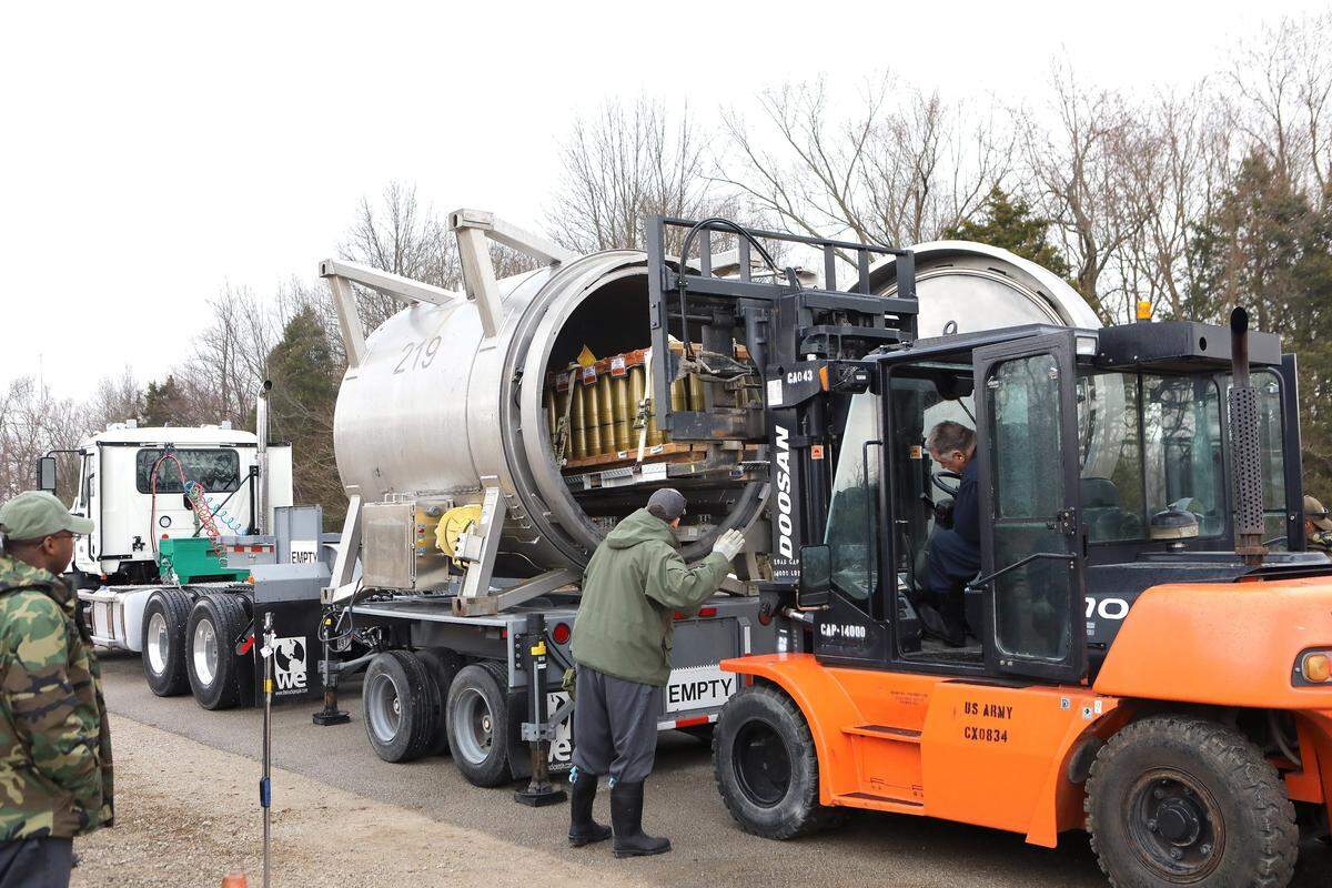 Simulated projectiles were loaded into a special container to move them to the destruction facility at Blue Grass Army Depot in Richmond. Many times, workers have practiced the process for destroying the weapons.