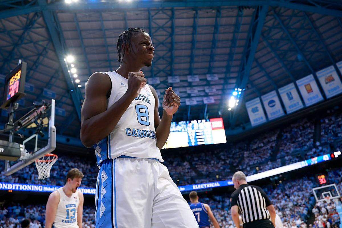 North Carolina freshman forward Caleb Wilson (8) leads the Tar Heels in scoring (19.9 points per game) and rebounding (9.9 per game). Wilson will lead UNC into Rupp Arena on Tuesday night to face Kentucky in the ACC/SEC Challenge.