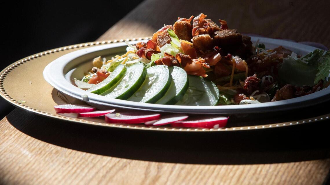 Sweet potato moonshine, bacon jam burgers: Distillery, restaurant and farm are in sync