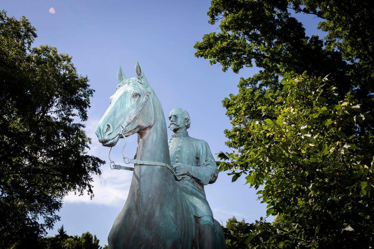 A memorial to John Hunt Morgan stands in the Lexington Cemetery in Lexington, Ky., Monday, June 15, 2020.