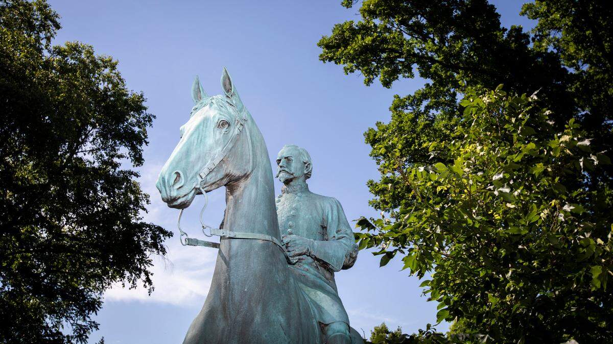 A memorial to John Hunt Morgan stands in the Lexington Cemetery in Lexington, Ky., Monday, June 15, 2020.
