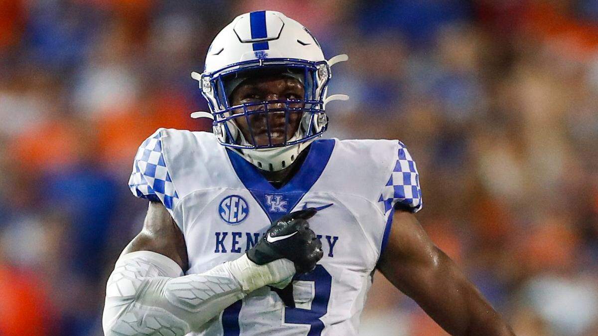 Kentucky football linebacker J.J. Weaver sidelined by arm injury vs. Youngstown State