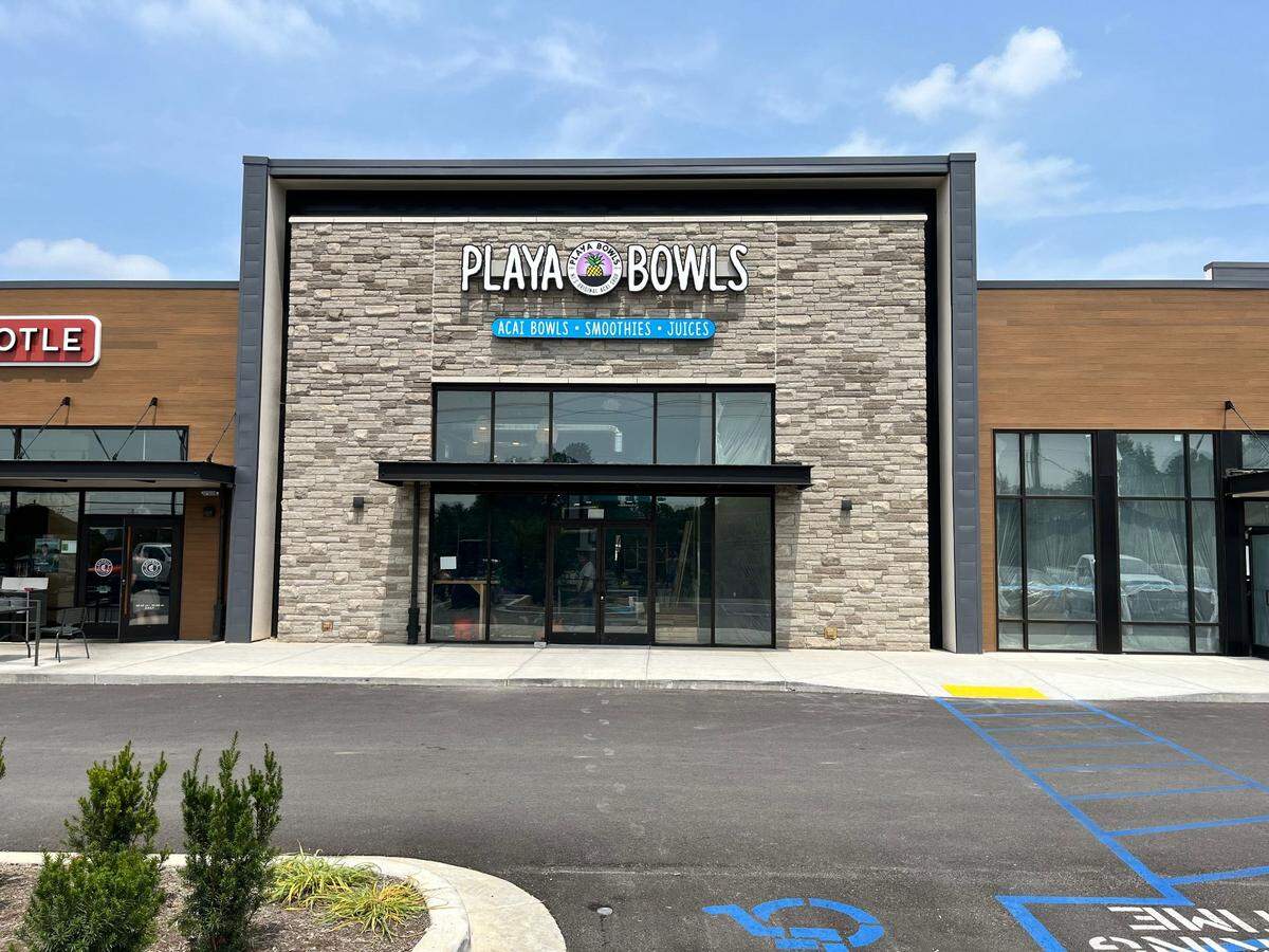 Playa Bowls is opening in the Fountains of Palomar shopping center.