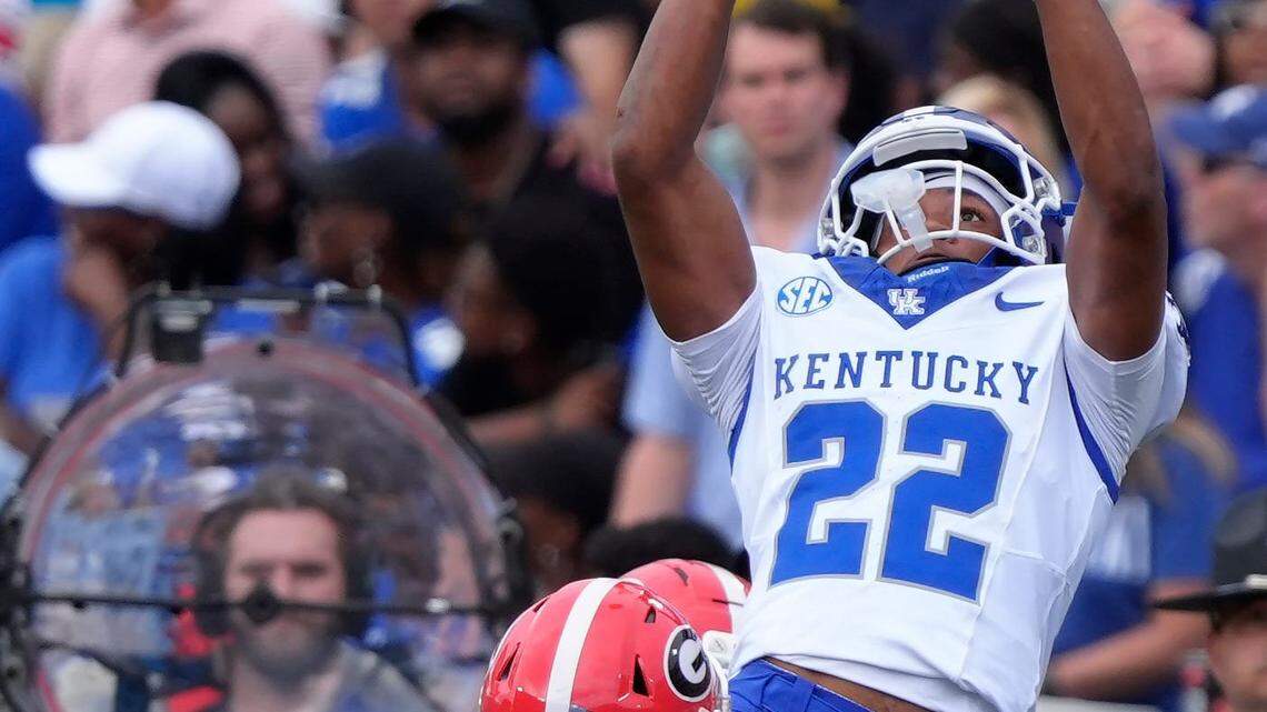 Kentucky passing attack could get boost from freshman who impressed at Georgia