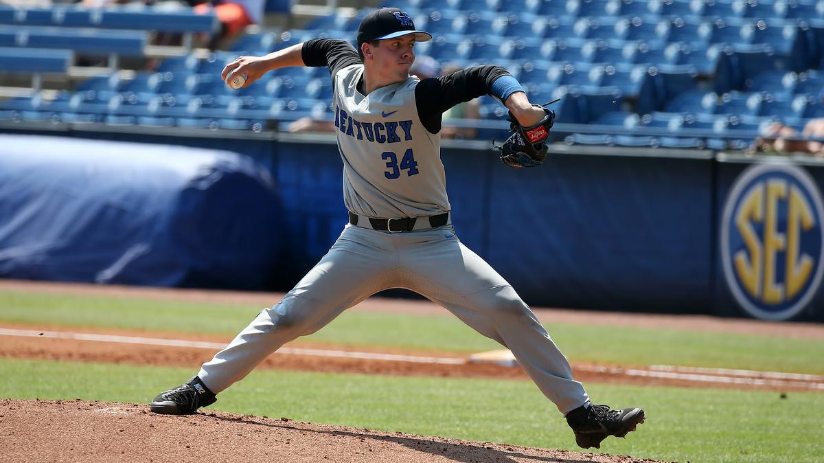 Kentucky right-hander Sean Harney gave up four runs in 4 1/3 innings against Florida on Tuesday, though only one of those runs was earned due to two UK errors.